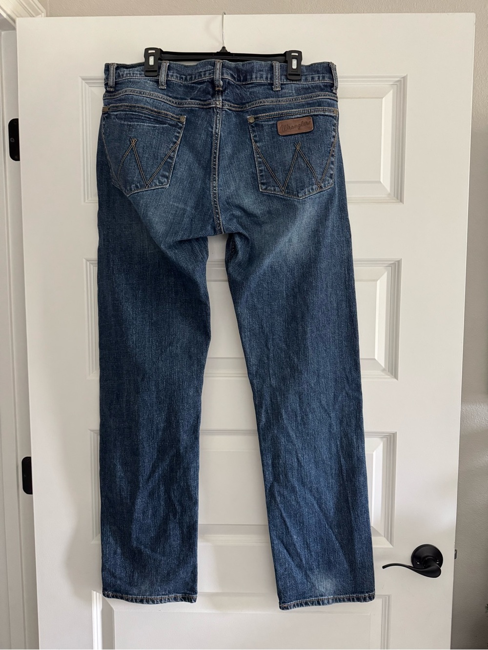 Men’s Wrangler Retro Slim Straight-Leg Jeans, 36x34 - Picture 5 of 9